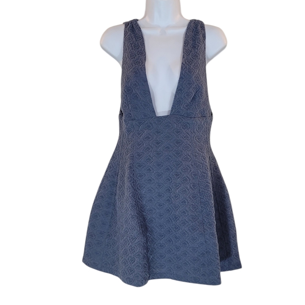 WeWoreWhat Deep V-Neck Textured Mini Dress in Slate Blue